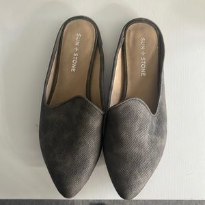 Sun and Stone Flats.